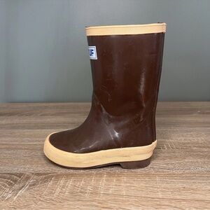 XTRATUF Kids’ 8” Legacy Waterproof Rubber Boots Brown Tan | Youth Size 8